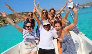 Powerboat Trips to Blue Lagoon malta, Powerboat Rides Malta malta